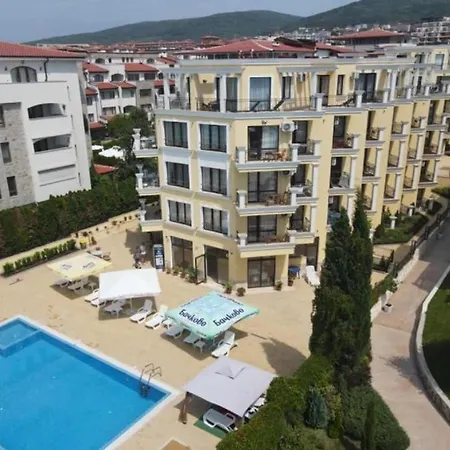 Horizon 19 'б' Apartment *